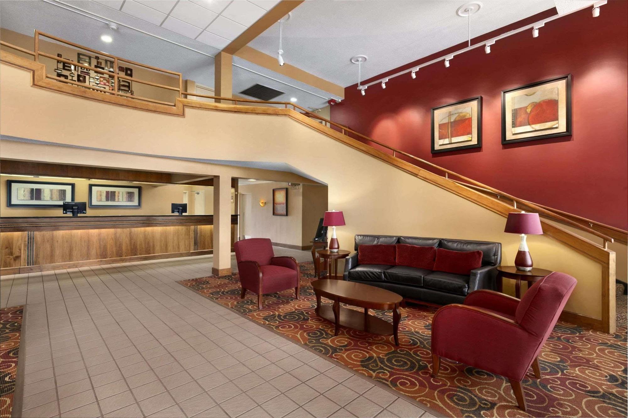 Ramada Burlington Hotel And Conference Center Extérieur photo
